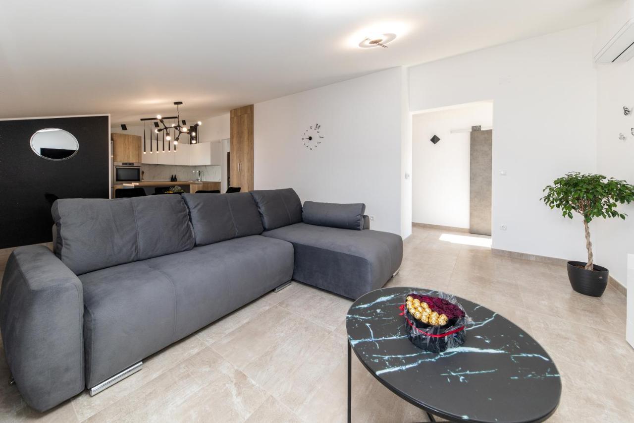 Apartman Gulin Crikvenica Bagian luar foto
