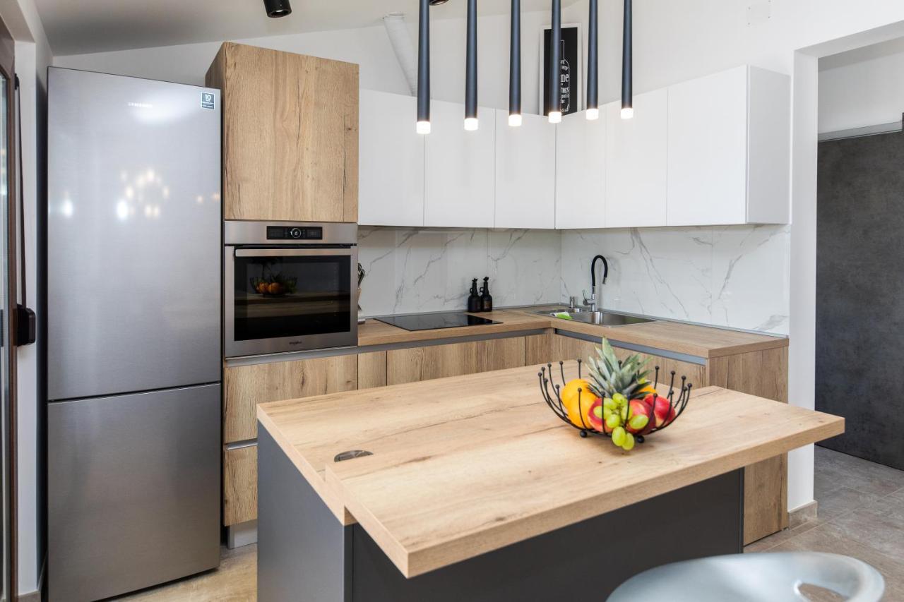Apartman Gulin Crikvenica Bagian luar foto