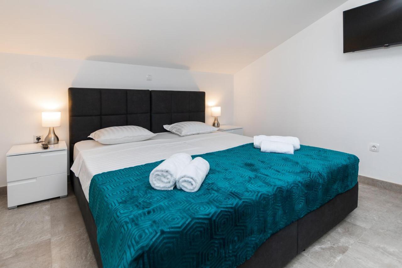 Apartman Gulin Crikvenica Bagian luar foto
