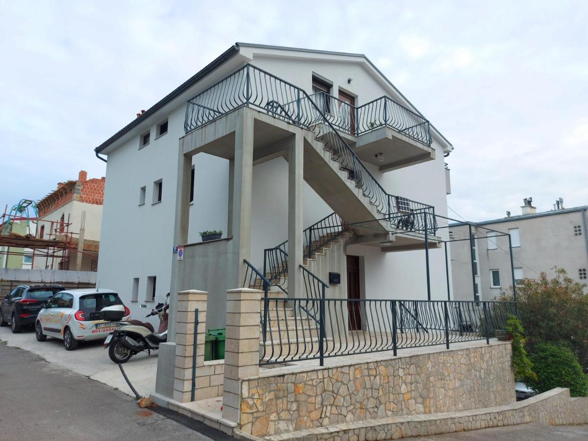 Apartman Gulin Crikvenica Bagian luar foto